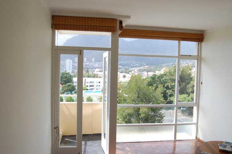 To Let 2 Bedroom Property for Rent in Tamboerskloof Western Cape